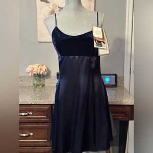 New NWT Vintage Jessica McClintock Gunne Sax Satin & Velvet Dress size 11/12